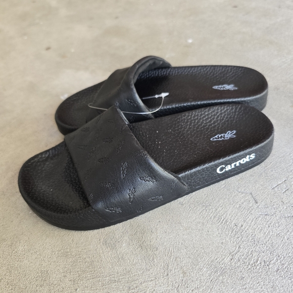 Black Slides FAUX Leather by Anwar Carrot - Picture 1 of 4